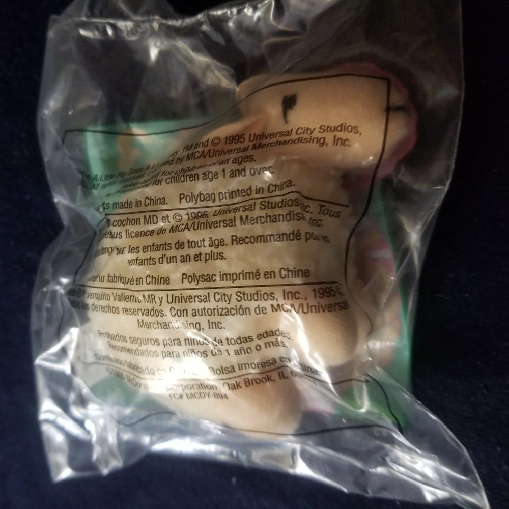 NIB NWOT 1995 Babe movie McDonalds toys, 3 of 4 - Picture 2 of 5